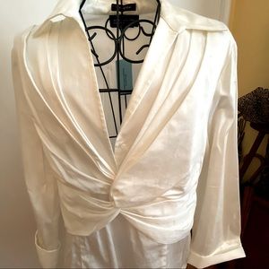 NWT Jones New York White Blouse. Large